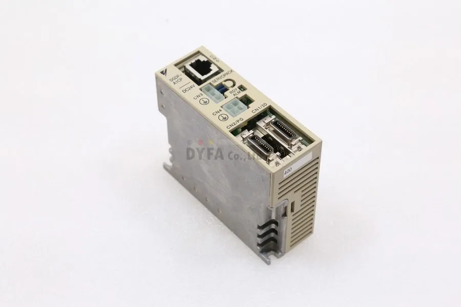 Сервопривод YASKAWA SERVOPACK 10W SERVO DRIVER SGDF-A1CP + SGMM-A1C313
