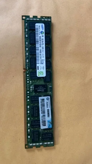 Модуль памяти Set 4 SAMSUNG M393B1K70DH0-YH9 8GB 2RX4 PC3L-10600R DDR3 SERVER RA — фото лота 1