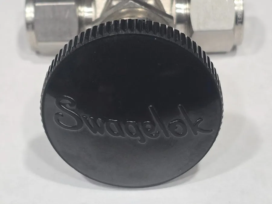 Клапан SWAGELOK SS-1RS8 NEEDLE VALVE STAINLESS STEEL 1/2" TUBING — фото лота 2