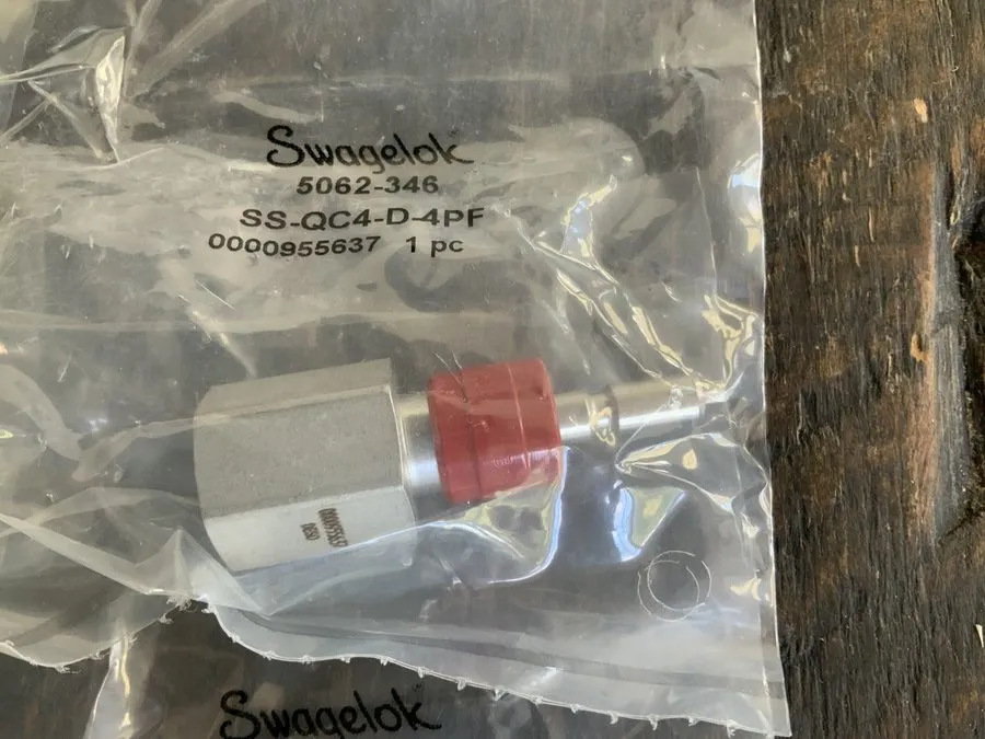 Трубопроводная арматура 5 Swagelok SS-QC4-D-4PF Quick Connects Stem W/ Valve — фото лота 1