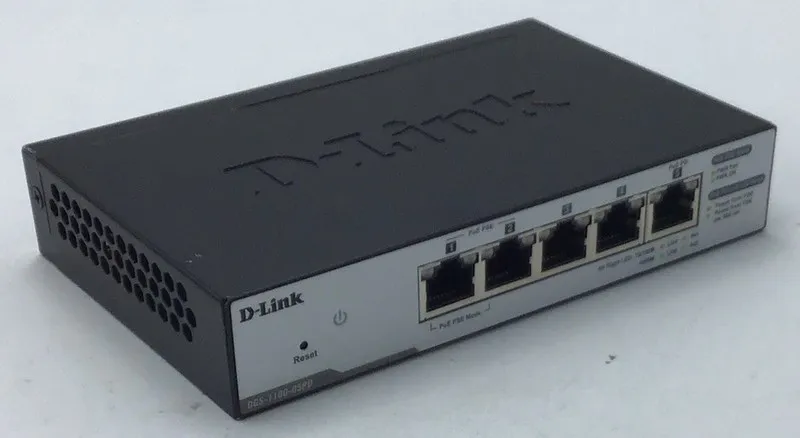 Коммутатор D-Link DGS-1100-05PD 5-Port Gigabit Smart Managed Desktop PoE Switch