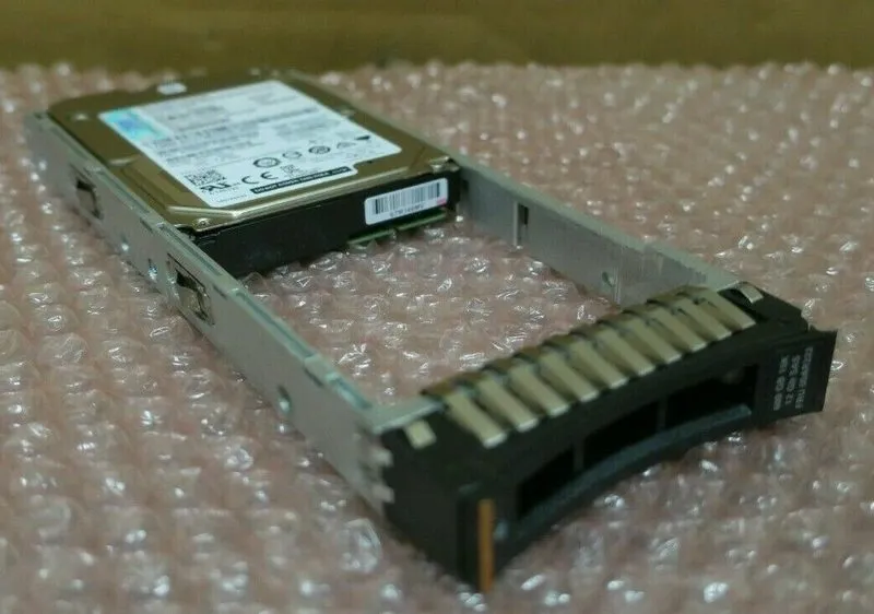 Жёсткий диск IBM 00AR323 2.5" 600GB 15K SAS 12Gbs HDD 00AR391 Storwize V7000 Gen