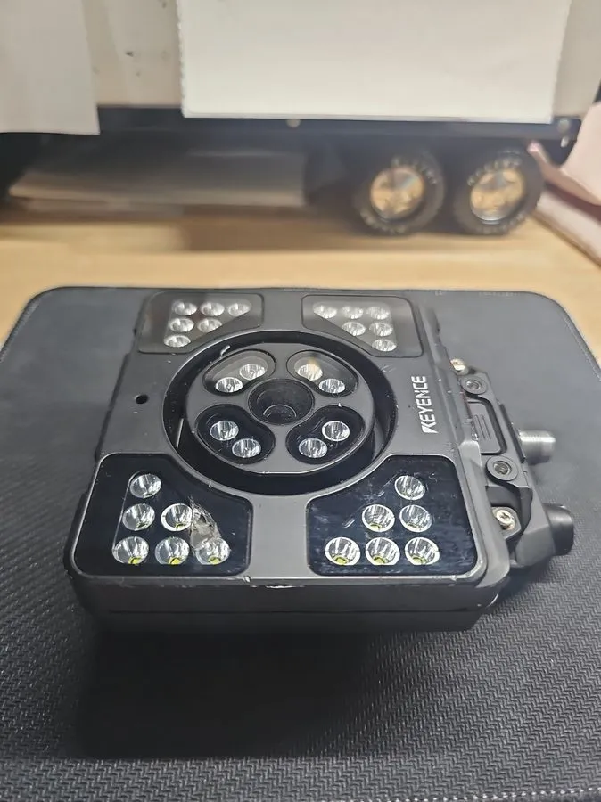 Камера машинного зрения Keyence IV3-L5C Vision AI imaging illumination unit — фото лота 1