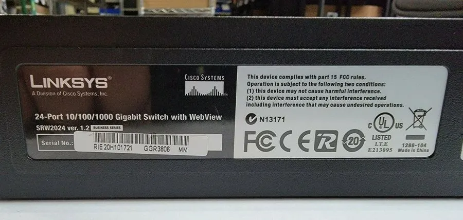 Коммутатор Linksys SRW2024 24 Port 10/100/1000 Gigabit Ethernet Network Switch