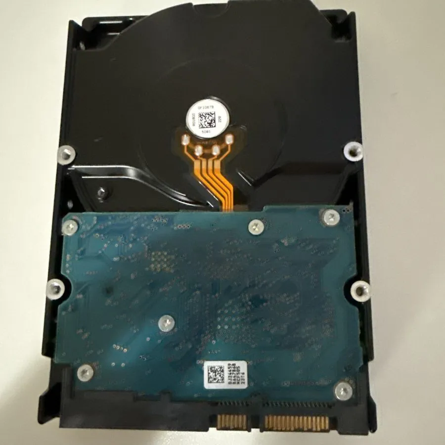 Жёсткий диск HGST Ultrastar 3TB 7200RPM 64MB SATA 6.0Gb/s 3.5" Hard Drive HUS724 — фото лота 1