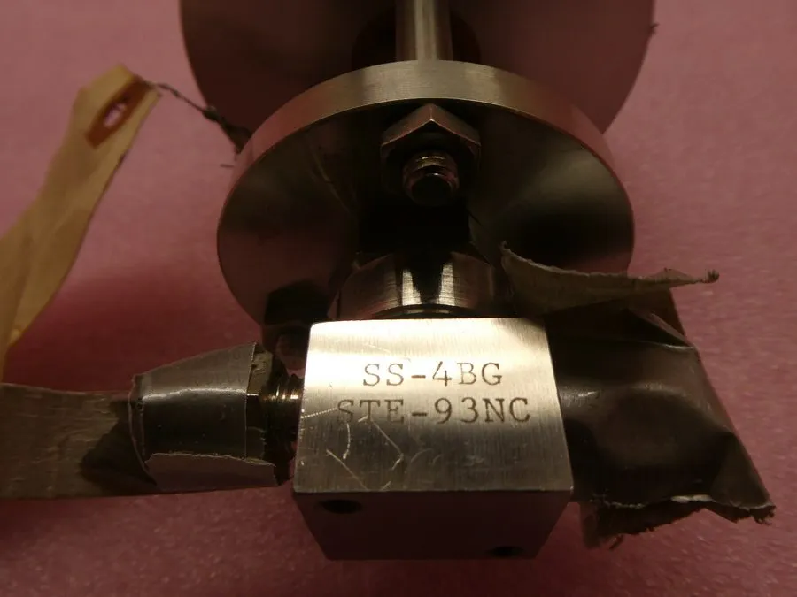 Клапан SWAGELOK SS-4BG STE- 93NC VALVE NEEDLE 0.125 COMP 316 SS PN