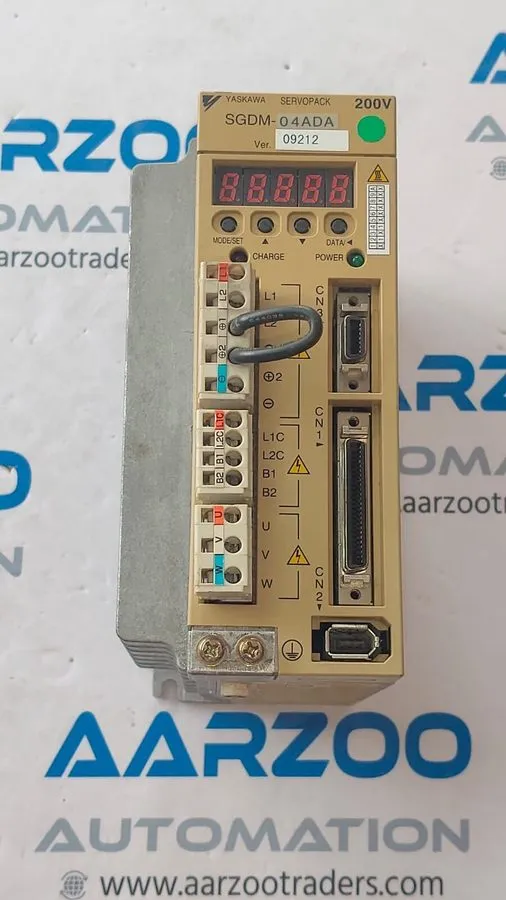 Сервопривод YASKAWA ELECTRIC SERVOPACK DRIVE SGDM-04ADA Ver. 09212 Yaskawa