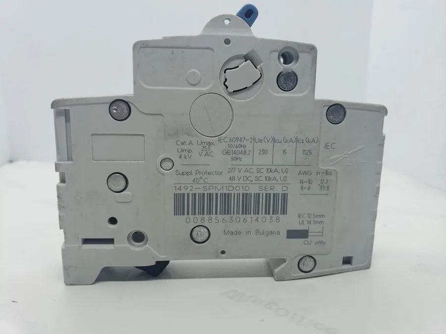 Автоматический выключатель Allen-Bradley 1492-SPM1D010 SPM1D010 Circuit Breaker