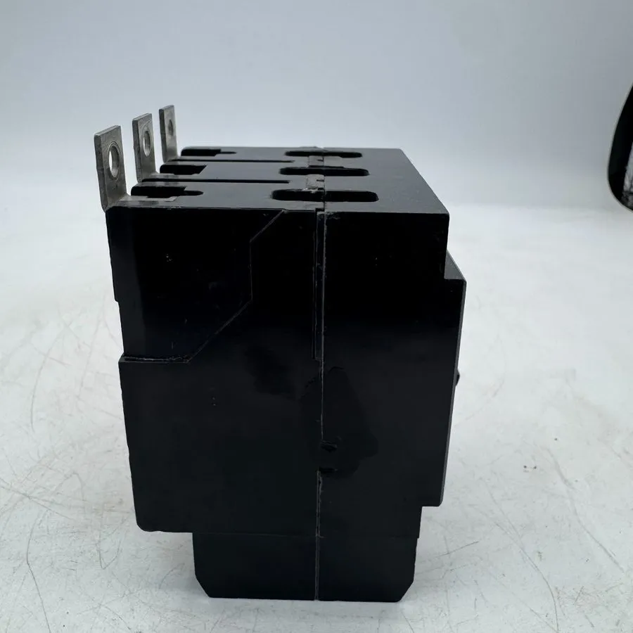 Автоматический выключатель Eaton Bolt-On Circuit Breaker GHB3020 20A 240/277/480