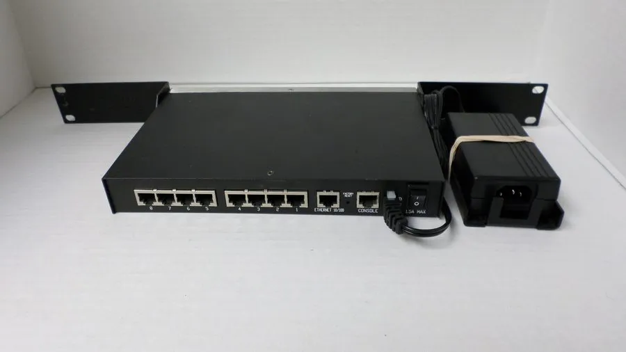 Сервер Digi International 70001931 8-Port Console Server