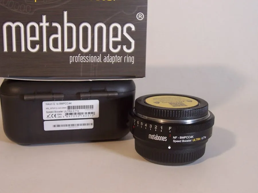 Объектив Metabones BMPCC4K T CINE Speed Booster Ultra 0.71x Canon EF