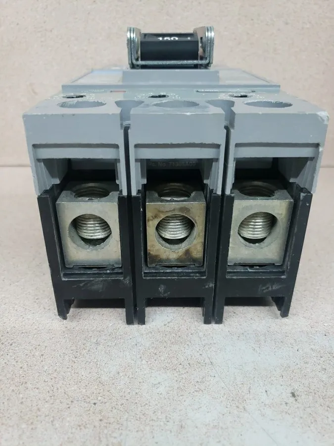 Автоматический выключатель Sentron Series Siemens FXD63B150 150 Amp 600Vac 3 Pol