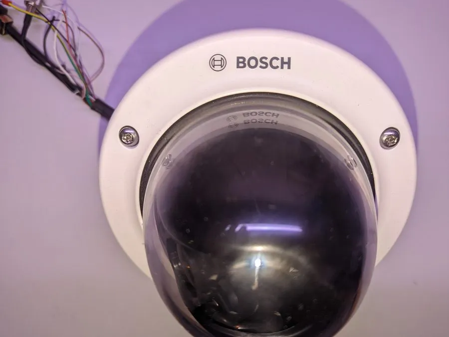 Камера Bosch NIN-733-V03P FLEXIDOME IP Starlight 7000 VR Camera 3-9 mm. K-3 — фото лота 1