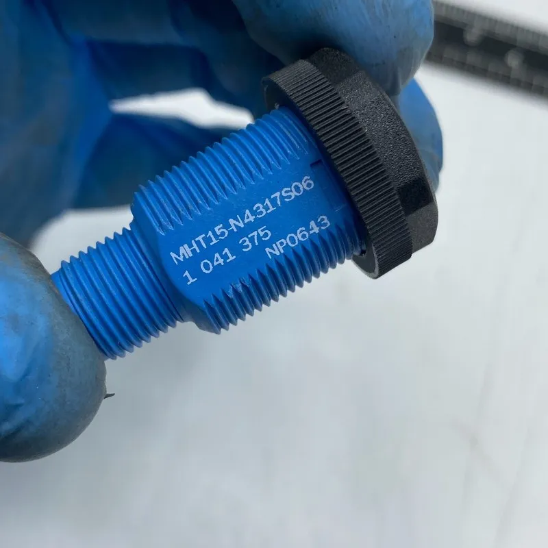 Датчик приближения Sick MHT15-N4317S06 Photoelectric Proximity Sensor