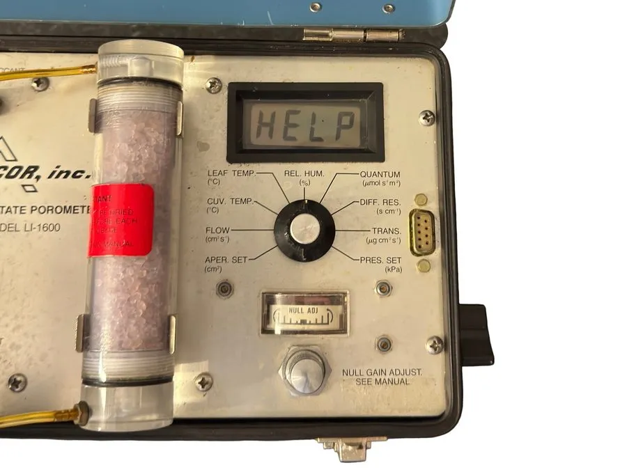 Медицинское оборудование LI-COR LI-1600 Steady State Porometer SSP-690 Powers On — фото лота 1
