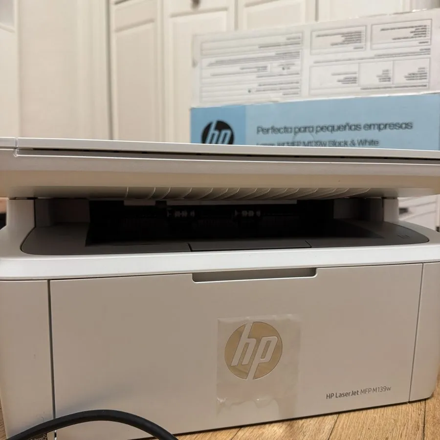 Лазерный принтер HP LaserJet MFP M139w Wireless All-in-One Black-and-White Laser — фото лота 1