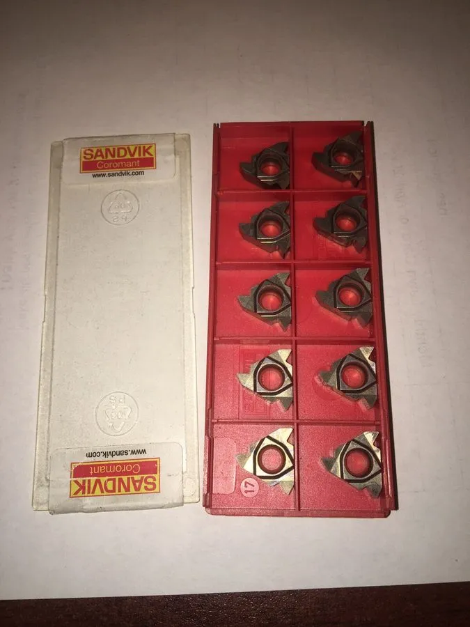 Режущий инструмент Sandvik T-Max U-Lock R166.0G-16VM01-002 1020 Carbide Insert — фото лота 1