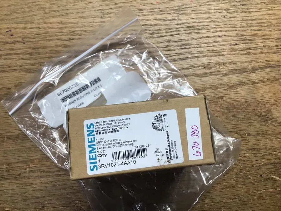 Автоматический выключатель SIEMENS 3RV1021-4AA10 MOTOR PROTECTION CIRCUIT BREAKE