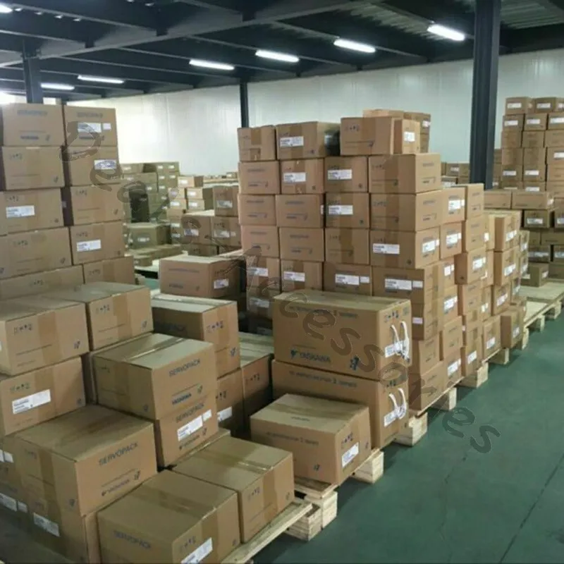 Сервопривод SGDV-200A05A servo driver Yaskawa（ ）