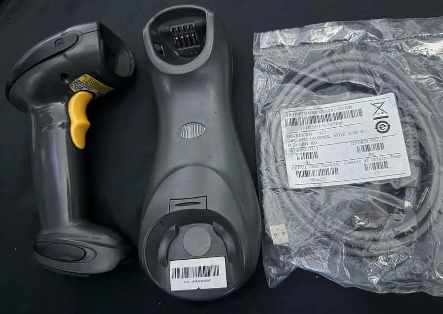Сканер штрих-кода Symbol Motorola DS6878-SR Bluetooth Barcode Scanner with STB42 — фото лота 1