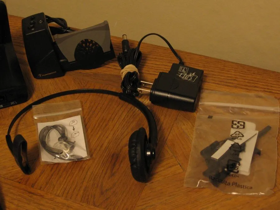 VoIP-шлюз Plantronics CS540/HL10 Wireless Headset System Black- 2021 — фото лота 1