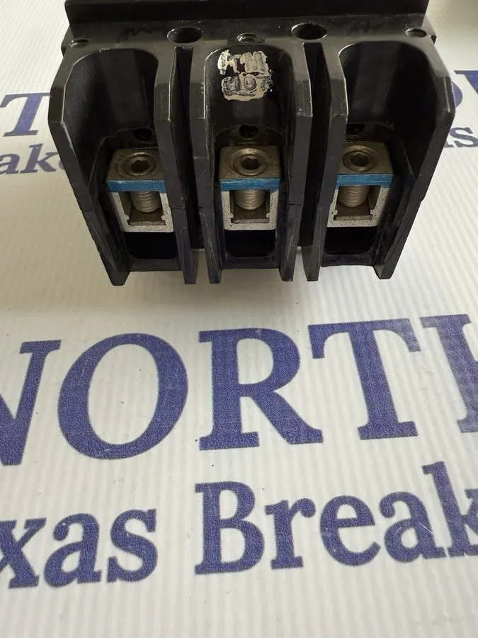 Автоматический выключатель Eaton GHB35 Amp 3 Pole 277/480V Bolt On Circuit Break — фото лота 1