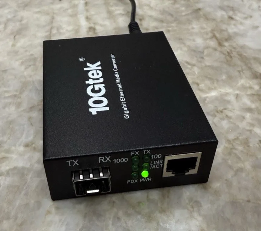 Медиаконвертер 10Gtek G0101-SFP Gigabit Ethernet Media Converter A7S2-33-1GX1GT- — фото лота 1
