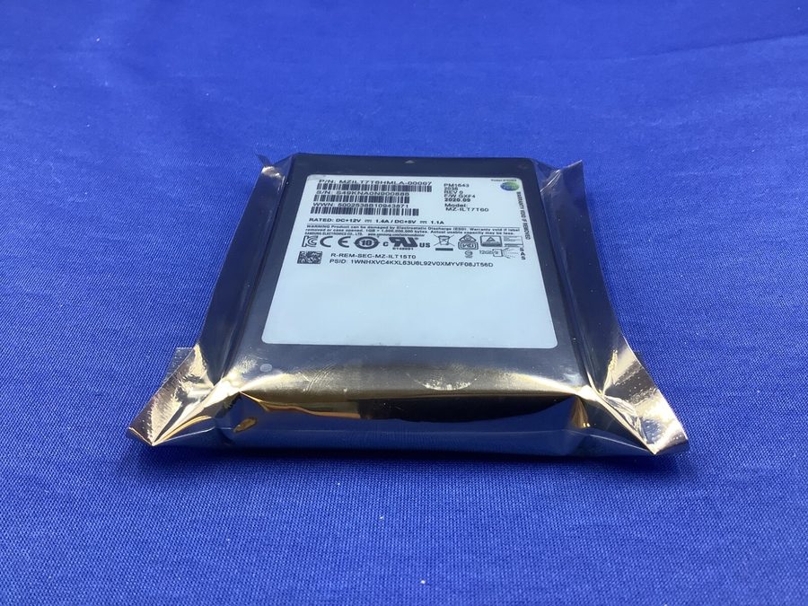 SSD-накопитель Samsung PM1643 Series 7.68TB SSD 2.5" SAS 12Gb/s MZ-ILT7T60 MZILT