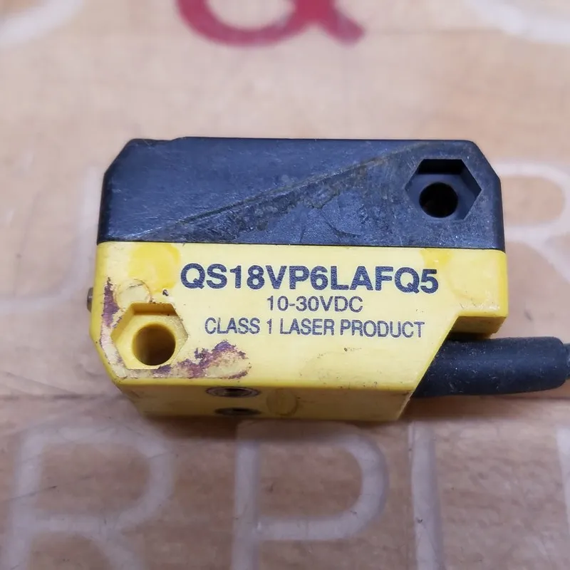 Фотоэлектрический датчик Banner QS18VP6LAFQ5 Photoelectric Sensor 10-30 VDC (TBI