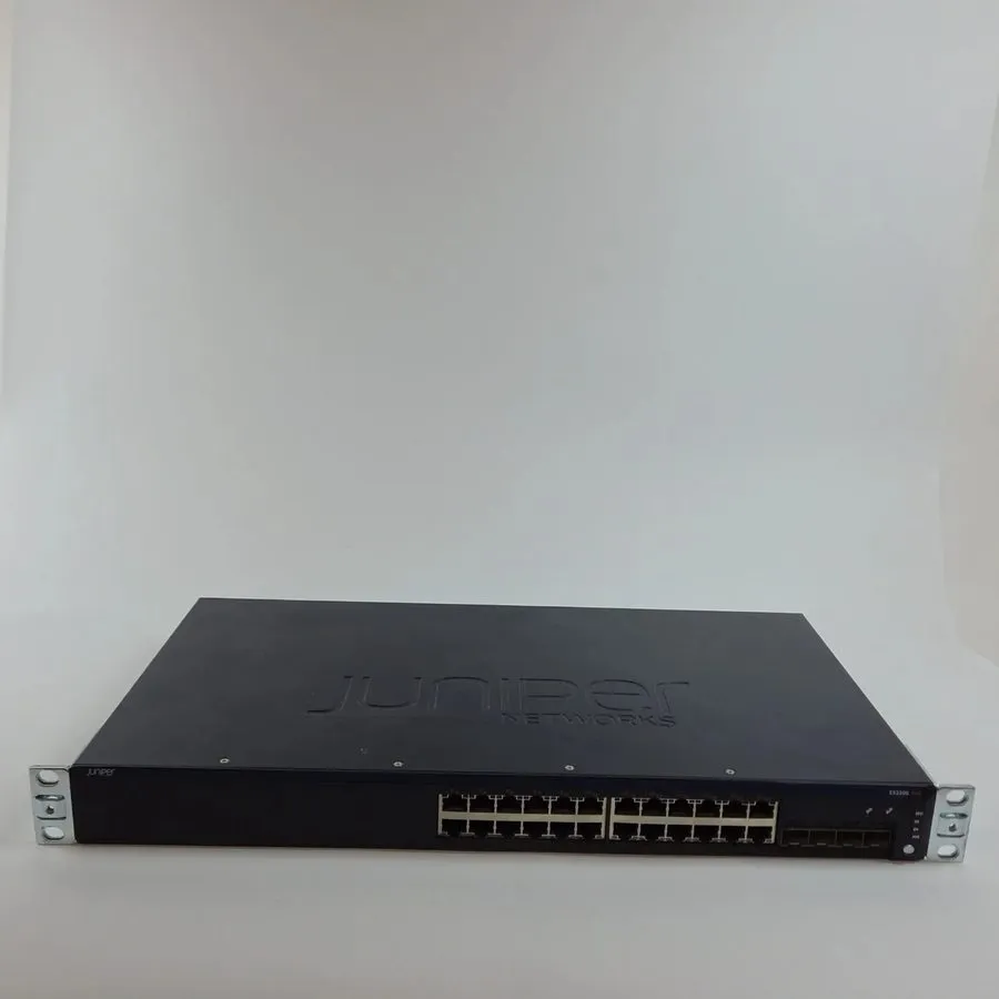 Коммутатор Juniper Networks EX2200 24-Port LAN Switch EX2200-24P-4G Unclaimed