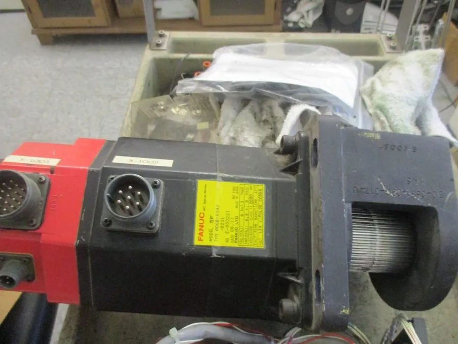 Серводвигатель Fanuc Model: 5F, Type: A06B-0342-B231 AC Servo Motor with Encoder