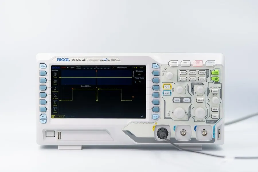Осциллограф Rigol DS1202Z-E Digital Oscilloscope (2 Channel, 200 MHz, 1 GSa/s)