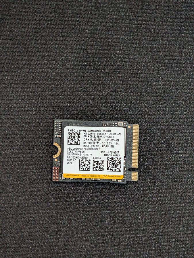 SSD-накопитель Samsung PM9C1B 512GB NVMe PCIe Gen4x4 M.2 2280 SSD Drive — фото лота 1