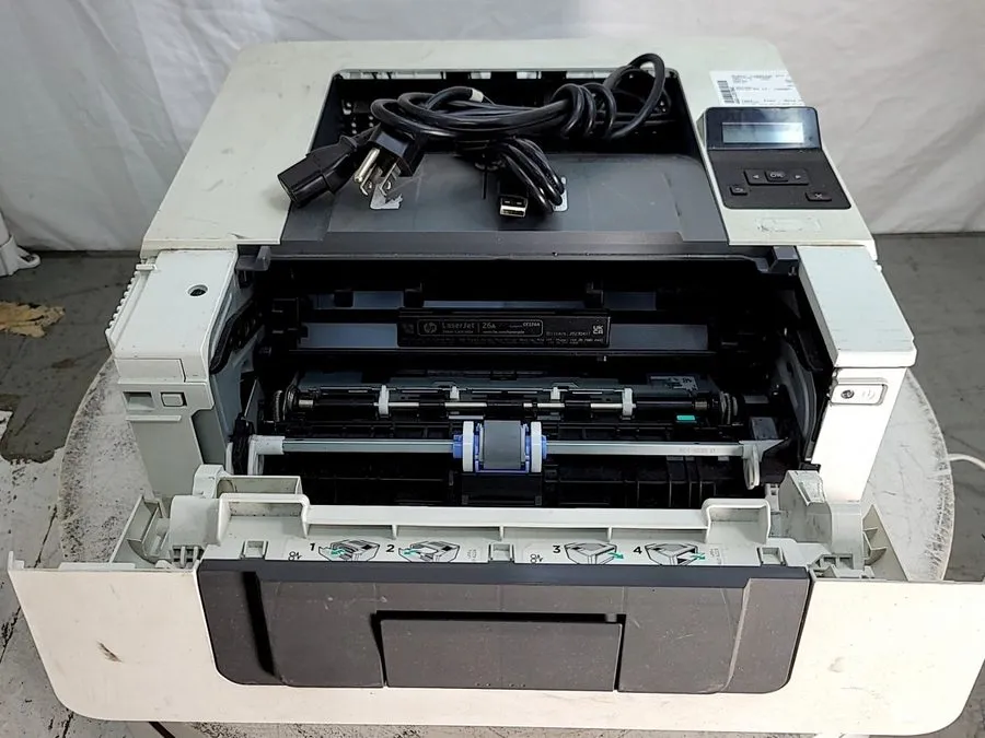 Лазерный принтер HP LaserJet Pro M402n Monochrome Laser Printer C5F93A Black Whi — фото лота 1