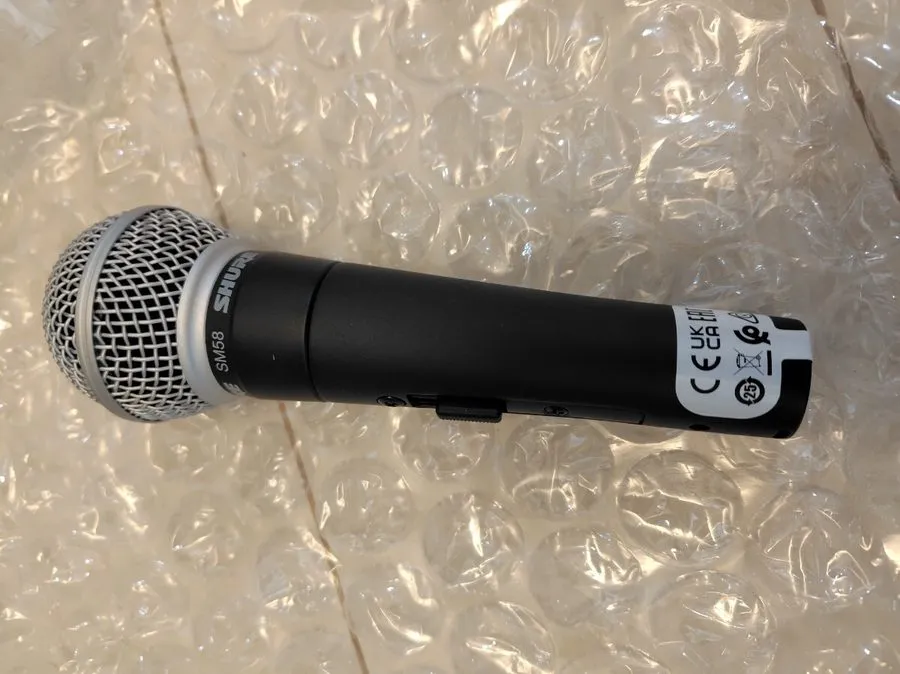 Микрофон Shure SM58SE Dynamic Microphone with Switch, New, Vocal Mic