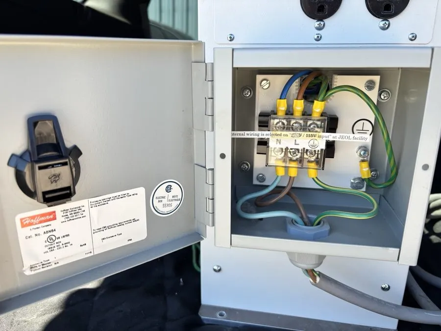 Блок розеток PDU Toyozumi 3kVA Isolation Transformer UEE0300-016015-10S Power Co — фото лота 1