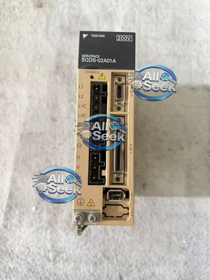Сервопривод Yaskawa SGDS-02A01A SERVOPACK Servo Drive 200W 200V