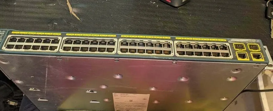 Коммутатор Cisco Catalyst WS-C2960-48PST-S 48-Port 10/100 PoE 2xGbE 2xSFP Switch