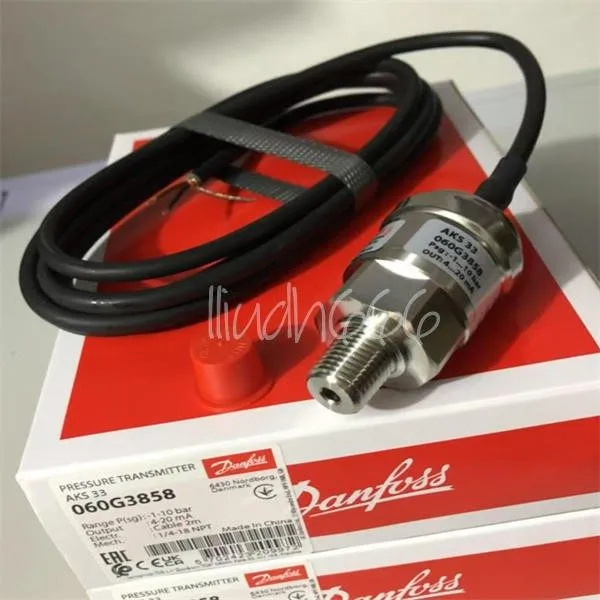 Датчик давления Danfoss AKS33 060G3858 pressure transmitter