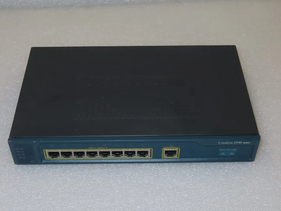 Коммутатор Cisco WS-C2940-8TT-S 8 Port Ethernet Switch + power cord