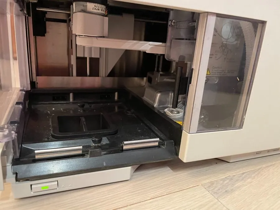 Хроматограф Agilent HP 1100 G1329A ALS HPLC Autosampler Initialization + Video