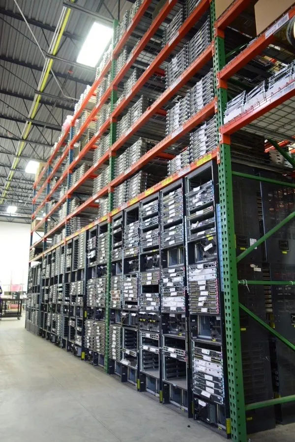 Коммутатор Cisco SG550X-48P-K9 48 10/100/1000 PoE+ Ports 4x10 GbE Ethernet Switc