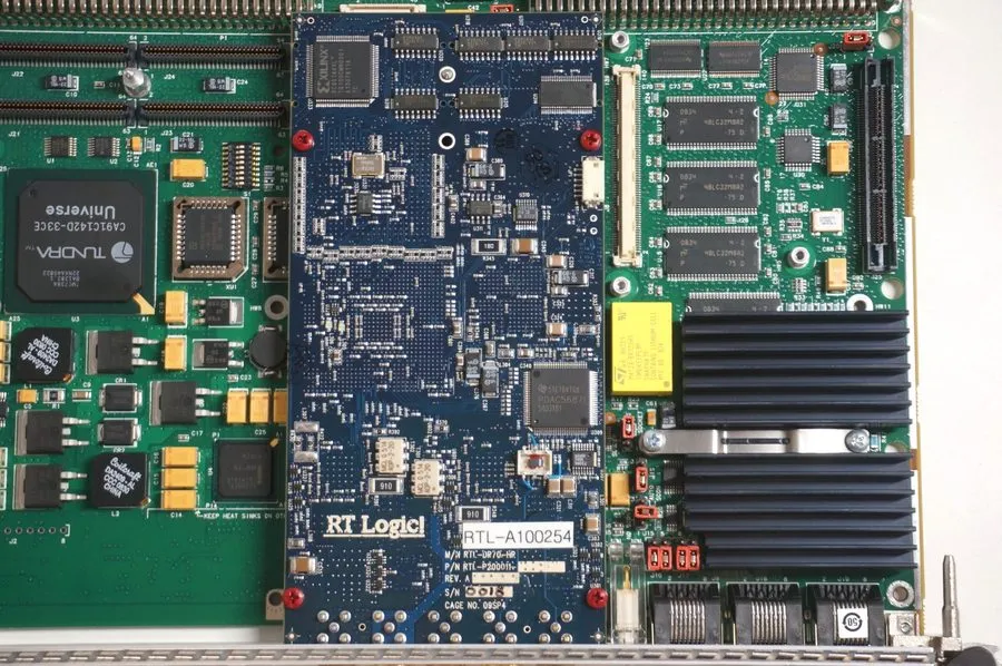 Промышленный компьютер Motorola MVME5100 VME SBC CPU Board w/ Ethernet I/O Modul