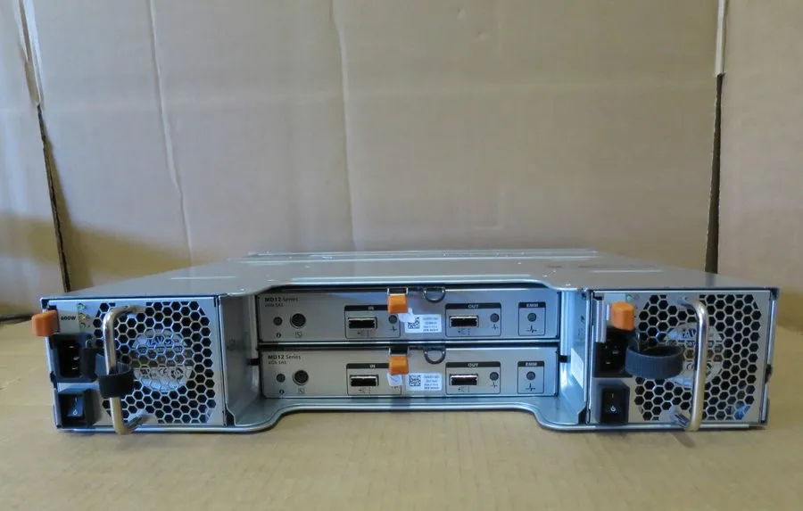 Дисковая полка Dell PowerVault MD1220 6x 4HGTJ 18x G6C6C 600GB SAS 15K 2.5" Stor — фото лота 1