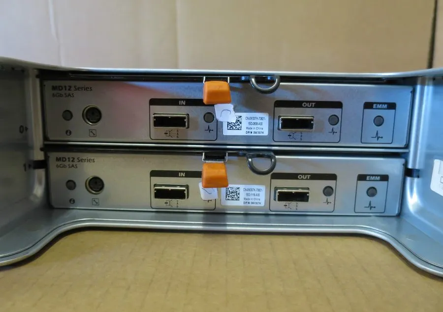 Дисковая полка Dell PowerVault MD1220 6x 4HGTJ 18x G6C6C 600GB SAS 15K 2.5" Stor — фото лота 2