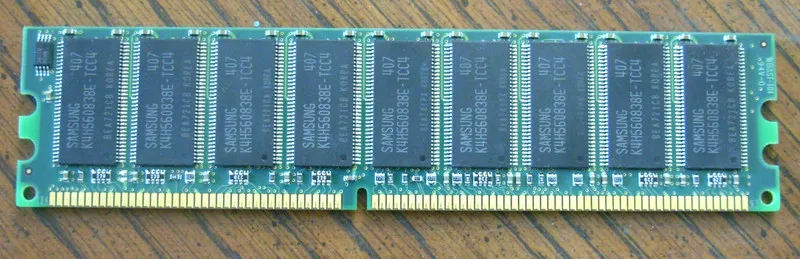 Модуль памяти M312L2920CZ3-CCC Samsung 1GB DDR Registered ECC PC-3200 400Mhz 1Rx