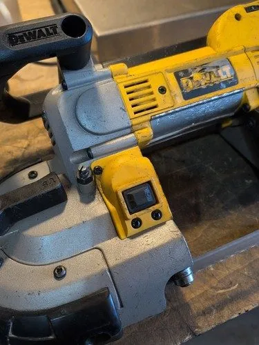 Оборудование ЧПУ DEWALT DEEP CUT BAND SAW, DWM120. SERVICED — фото лота 4