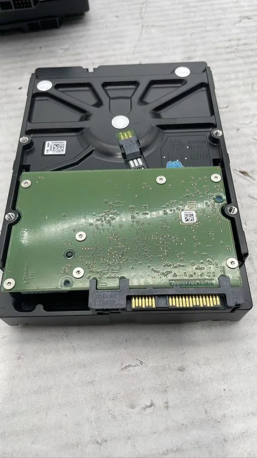 Жёсткий диск Seagate Exos 7E8 2TB ST2000NM0045 SAS 7200RPM Enterprise HDD 3.5" S — фото лота 1