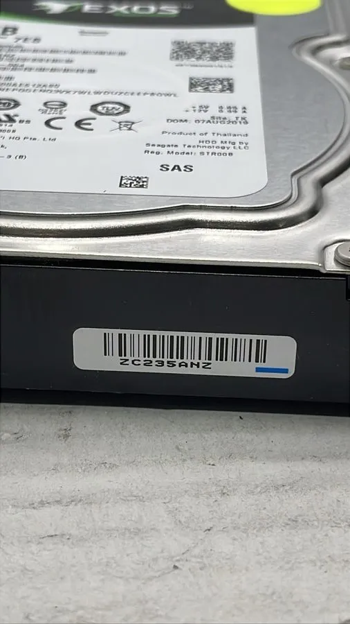 Жёсткий диск Seagate Exos 7E8 2TB ST2000NM0045 SAS 7200RPM Enterprise HDD 3.5" S — фото лота 2