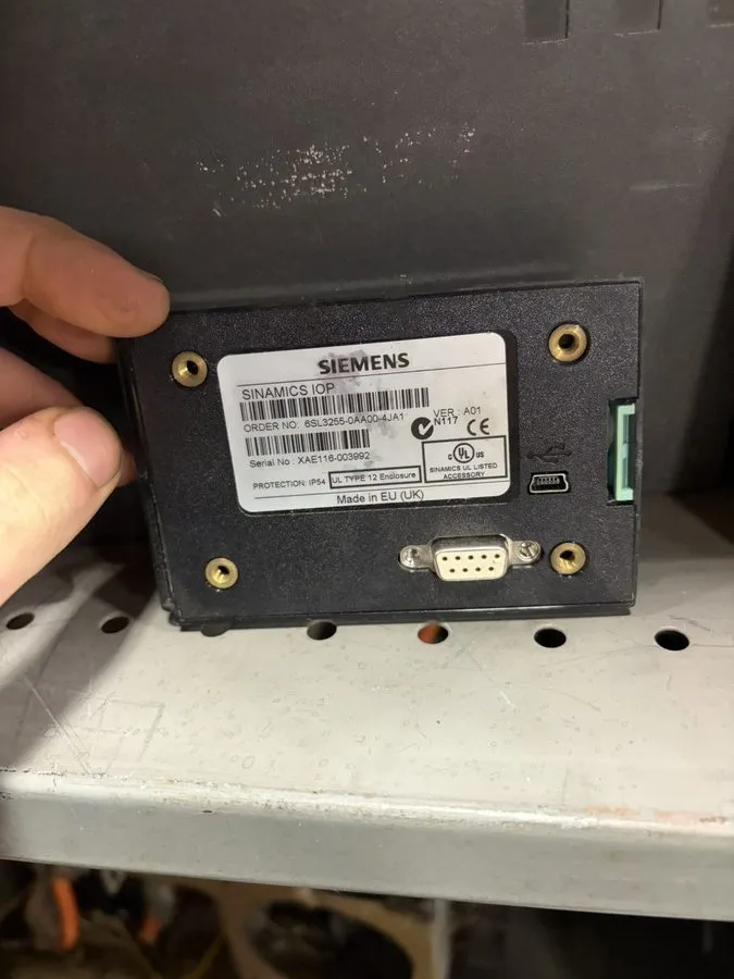 Частотный преобразователь Siemens 6SL3255-0AA00-4JA1 SINAMICS IOP Operator Panel